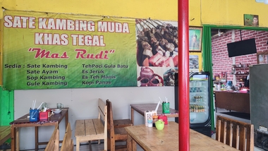 Sate Kambing Muda Khas Tegal Mas Rudi