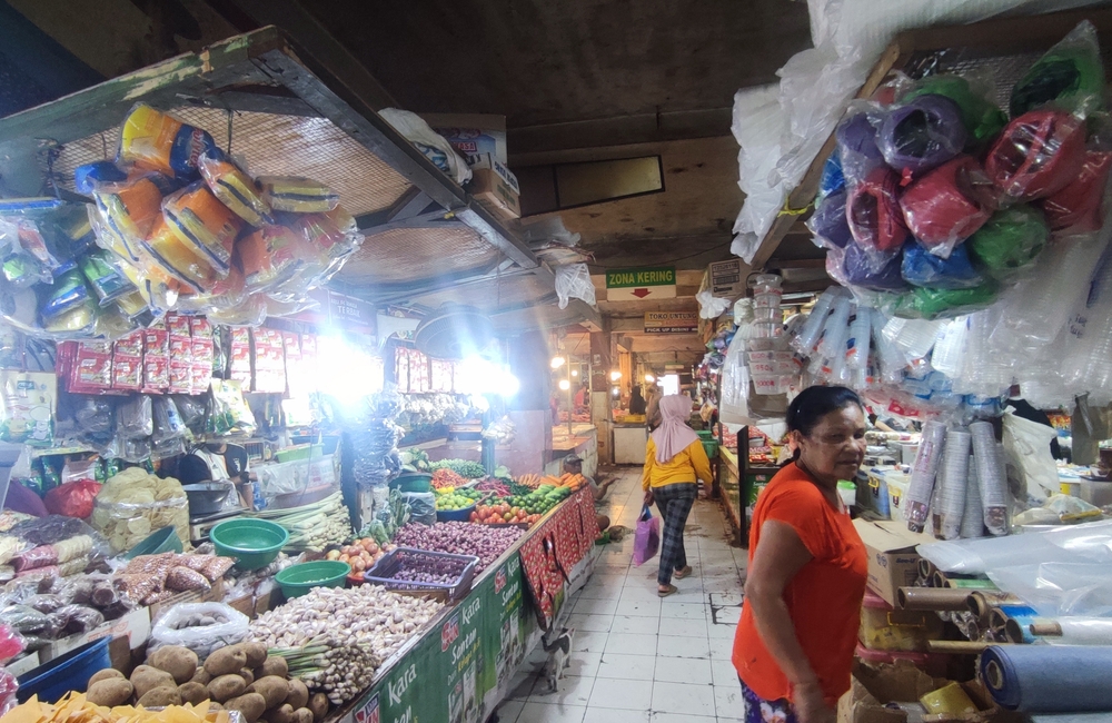 Suasana Pagi Di Pasar Tradisional