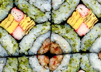 Shikai-Maki: Gulungan Sushi Berpola Geometris dari Jepang Yang Menakjubkan Untuk Hidangan Keluarga Anda