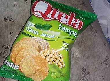 Qtela Keripik Tempe Daun Jeruk