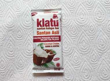 Klatu Santan kelapa tua