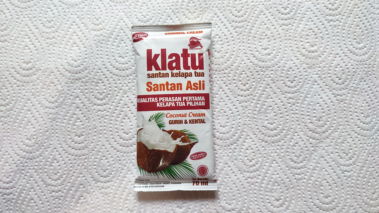Klatu Santan kelapa tua