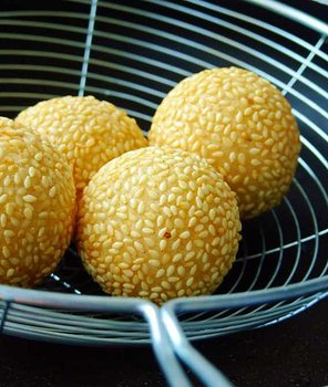 Onde-Onde Tepung Ganyong