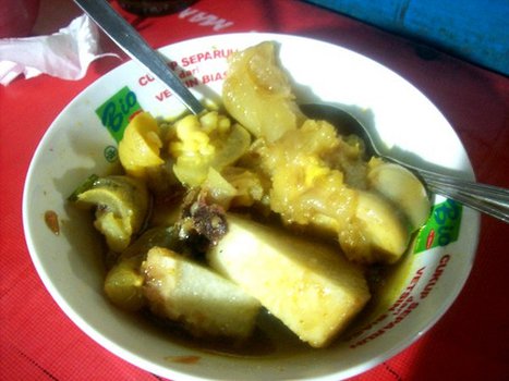 Lontong Kikil