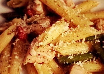 Penne Panggang Tabur Keju