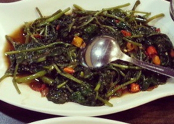 Tumis Kangkung Cumi Asin