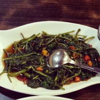 Tumis Kangkung Cumi Asin