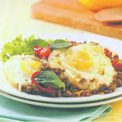 Telur Ceplok Daging Giling Bumbu Kemangi