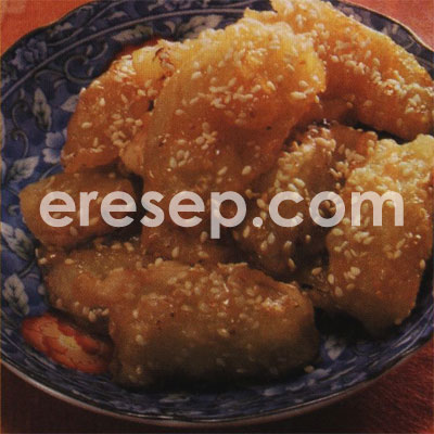 Apel Goreng Tabur Wijen Apel Goreng Tabur Wijen