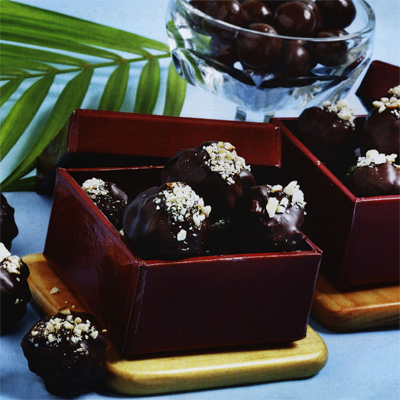 Bola Cokelat Kacang Bola Cokelat Kacang