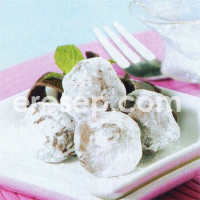 Bola Cokelat Tabur Gula Bola Cokelat Tabur Gula
