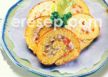 Bolu Gulung Ragout