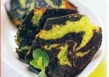 Cake Ketan Hijau Dan Hitam