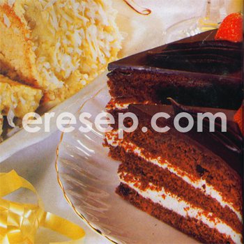 Cake Lapis Selai Stroberi