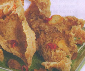 Kulit Ayam Kering Bumbu Pedas