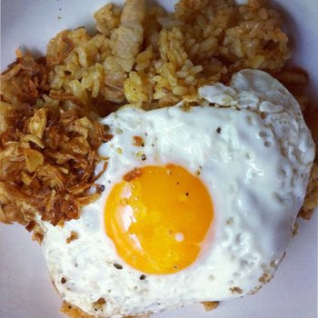 Nasi Goreng Telur Mata Sapi