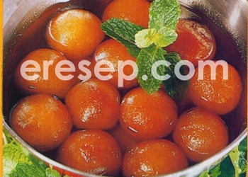 Gulab Jamuns (India)