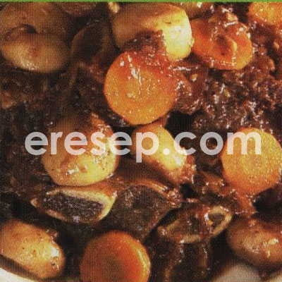 Kalbi Chim (Iga Sapi Dengan Waterchesnut) Kalbi Chim (Iga Sapi Dengan Waterchesnut)