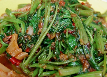 Kangkung Bumbu Kemiri Pedas