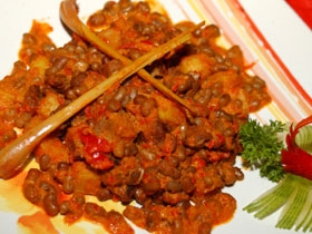 Sambal Goreng Kacang Tolo Dan Kentang