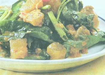 Tumis Kangkung Kikil