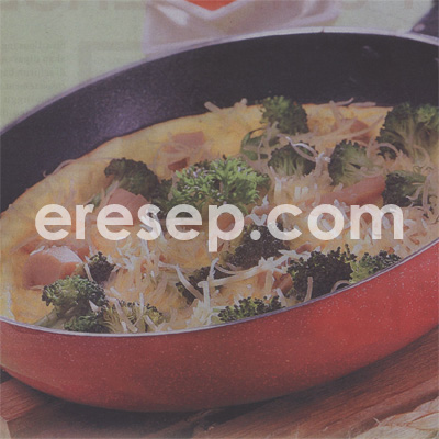 Omelet Brokoli Jamur Omelet Brokoli Jamur