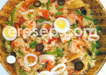 Paella Manilena (Nasi Seafood) Filipina