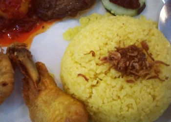 Nasi Kuning Banjar