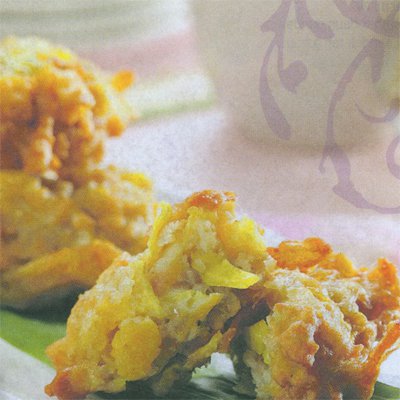 Pisang Goreng Campur
