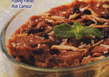 Puding Panas Roti Campur