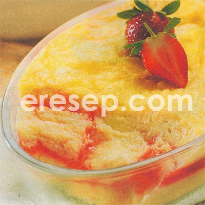 Puding Roti Stroberry