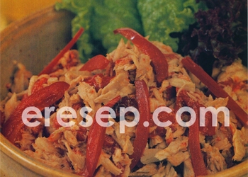 Ensalada De Pimjentos Rojos (Salad Ikan Tuna & Paprika Merah Panggang)