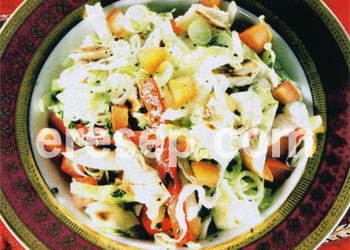 Fattoush (Salad Tabor Roti Pita)