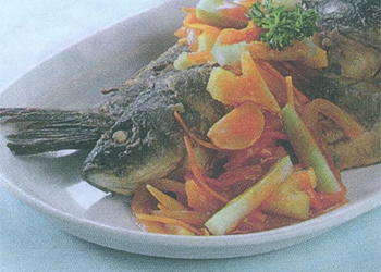 Ikan Mas Saus Acar Nanas