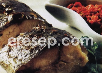 Tenggiri Bakar Sambal Terasi