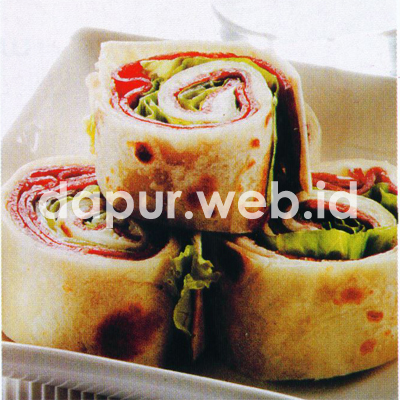 Tortilla Gulung Isi Daging Asap Tortilla Gulung Isi Daging Asap