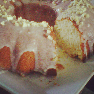 Cake Kelapa Almond Cake Kelapa Almond