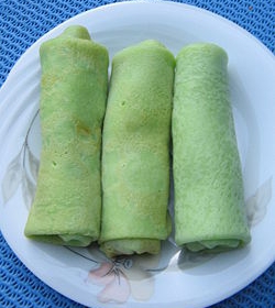 Kue dadar gulung